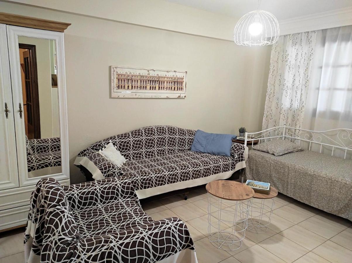 Retro Beach House Nea Peramos  Ngoại thất bức ảnh