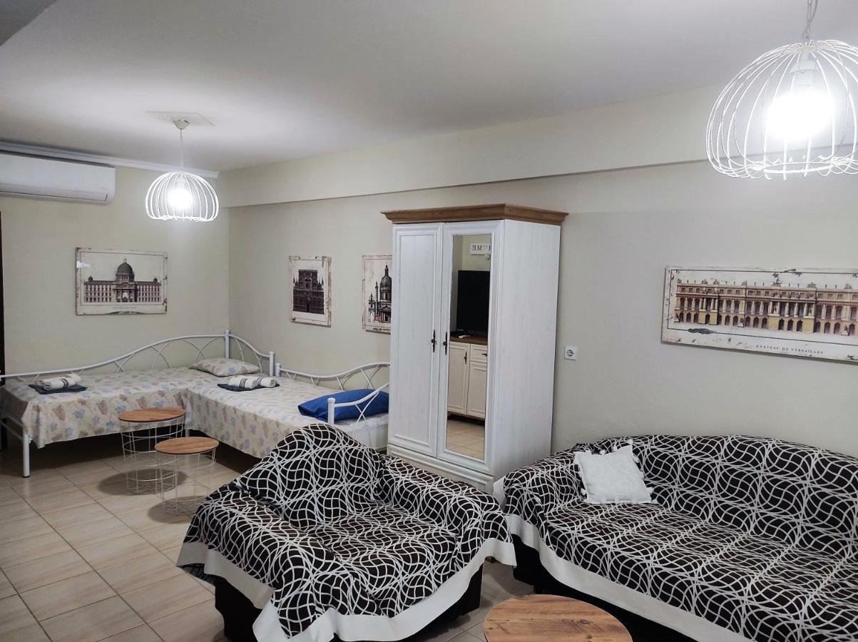 Retro Beach House Nea Peramos  Ngoại thất bức ảnh