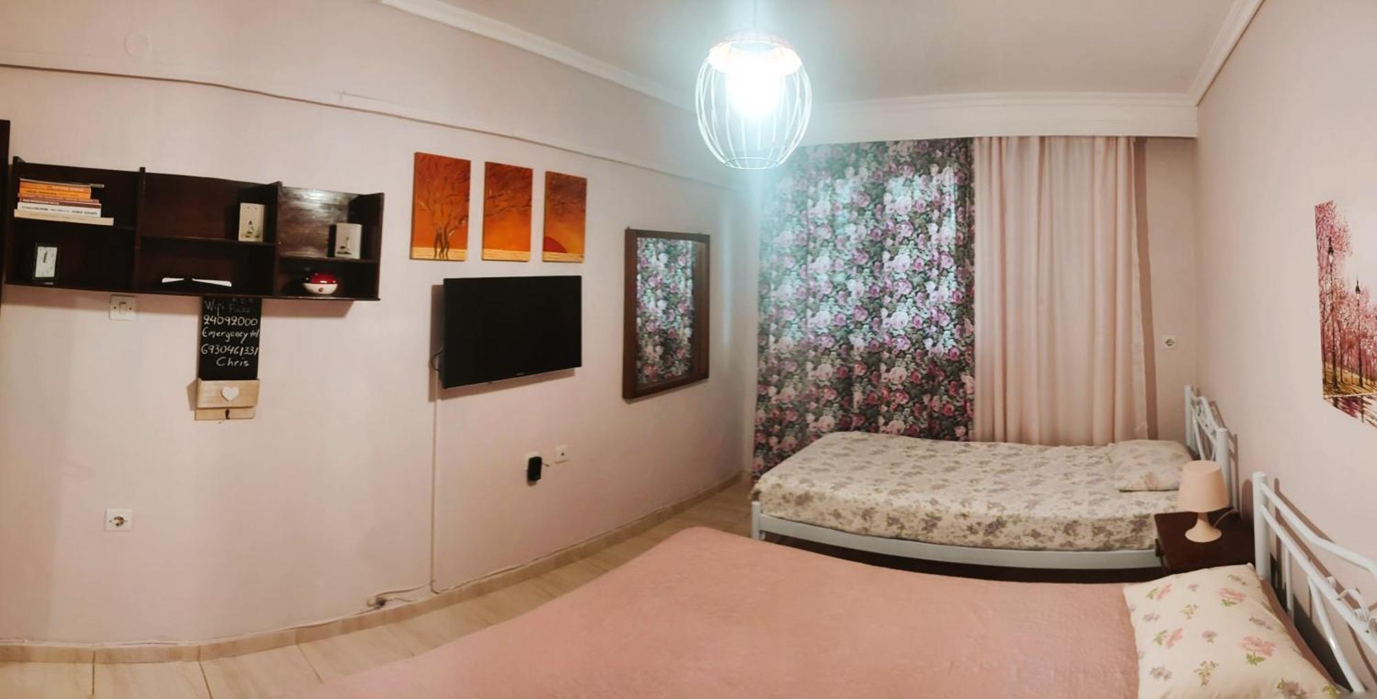 Retro Beach House Nea Peramos  Ngoại thất bức ảnh