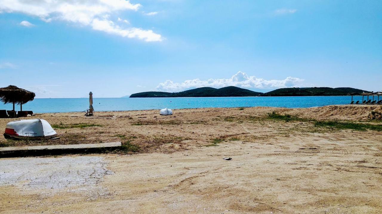 Retro Beach House Nea Peramos  Ngoại thất bức ảnh